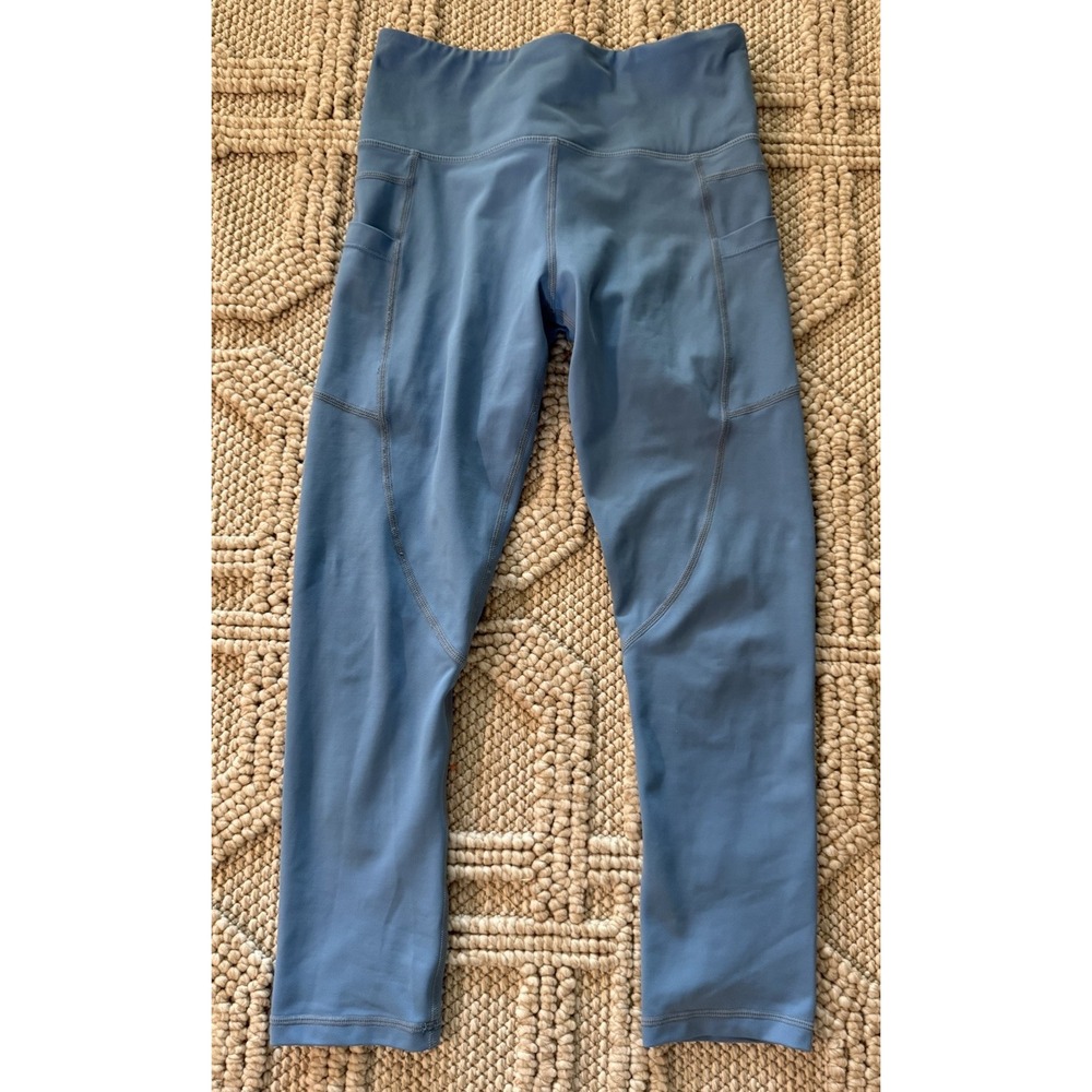 Zyia Active Powder Blue Light n Tight High Rise Capri Leggings Pockets Sz Small